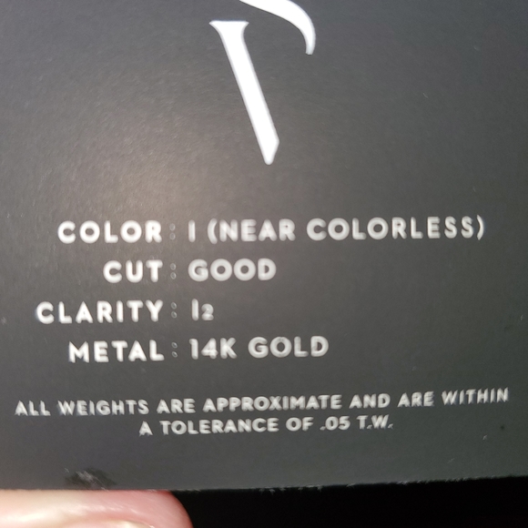 Vera Wang white gold diamond ring - Picture 3 of 9